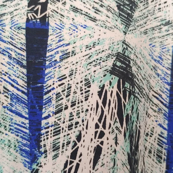 SALE: EleVen by Venus Williams Print Fitted Tank Top, Medium - Picture 2 of 10